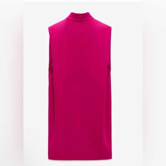 Zara SHOULDER PADS SHORT DRESS. Neon Fuchsia. Size L
NWT - Picture 9 of 10